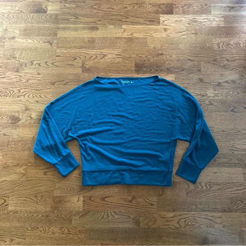 abercrombie long sleeve top shirt S soft AF cozy slash boat neck teal green